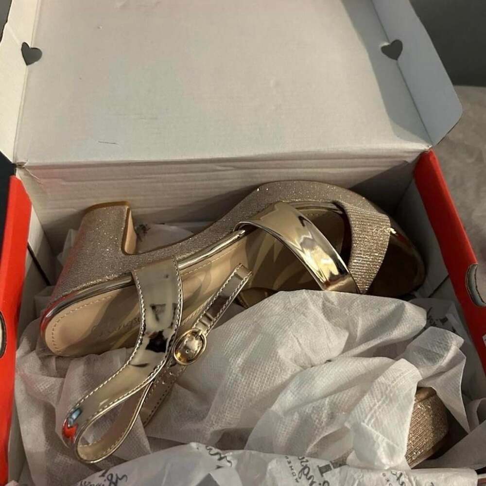 Hingswink Platform Dress Sandals Size 9 Champagne Sparkly Heels